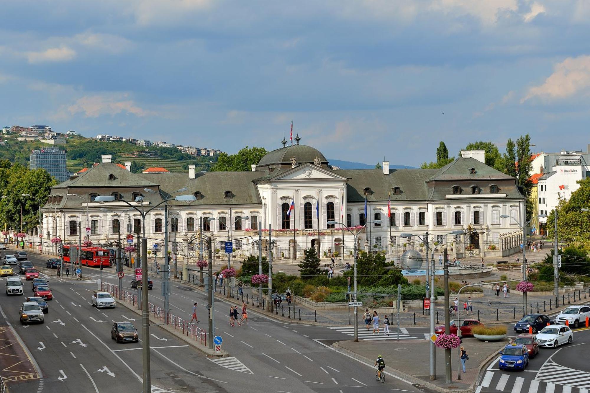 Charming & Cozy Ambiente Apartments Bratislava Exteriör bild