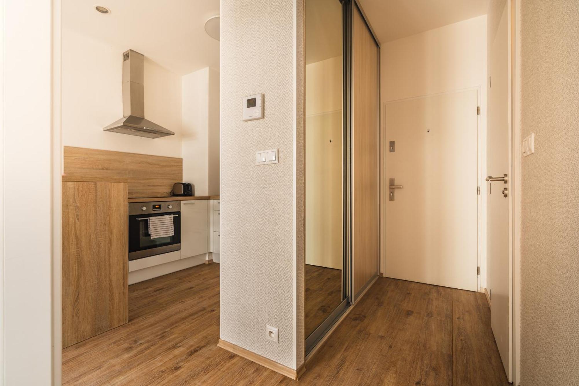 Charming & Cozy Ambiente Apartments Bratislava Exteriör bild