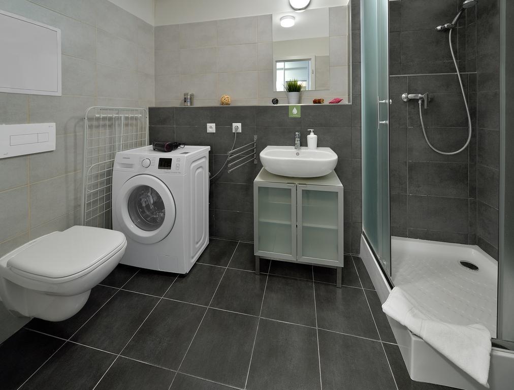 Charming & Cozy Ambiente Apartments Bratislava Exteriör bild