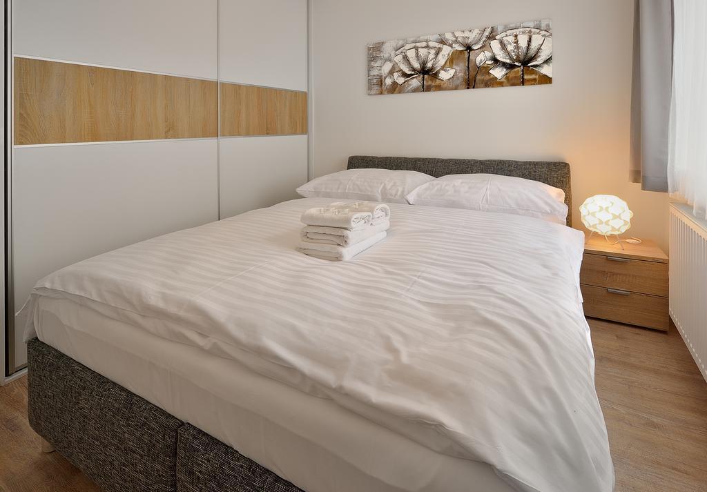 Charming & Cozy Ambiente Apartments Bratislava Exteriör bild