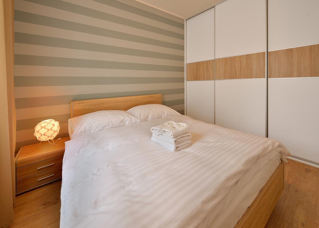 Charming & Cozy Ambiente Apartments Bratislava Exteriör bild