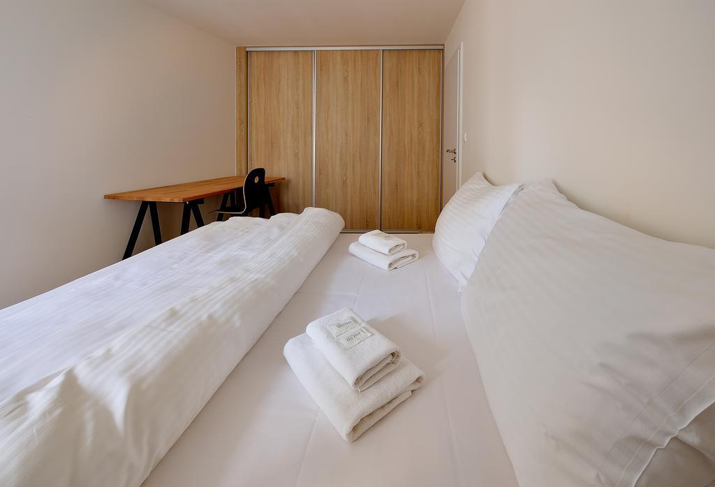 Charming & Cozy Ambiente Apartments Bratislava Exteriör bild