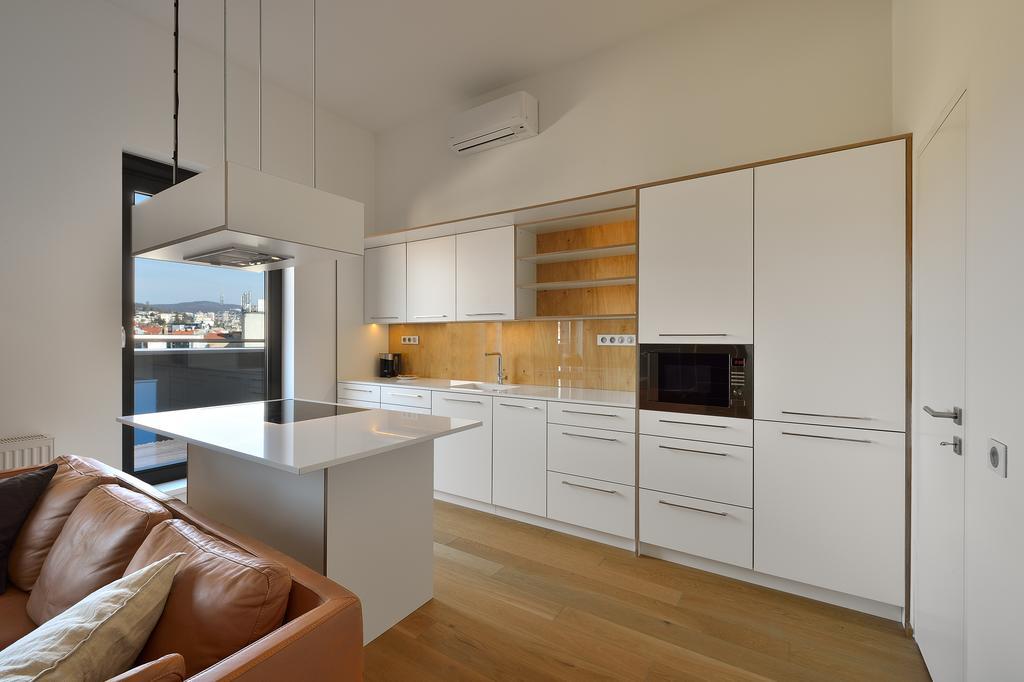 Charming & Cozy Ambiente Apartments Bratislava Exteriör bild
