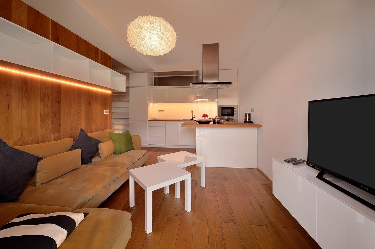 Charming & Cozy Ambiente Apartments Bratislava Exteriör bild