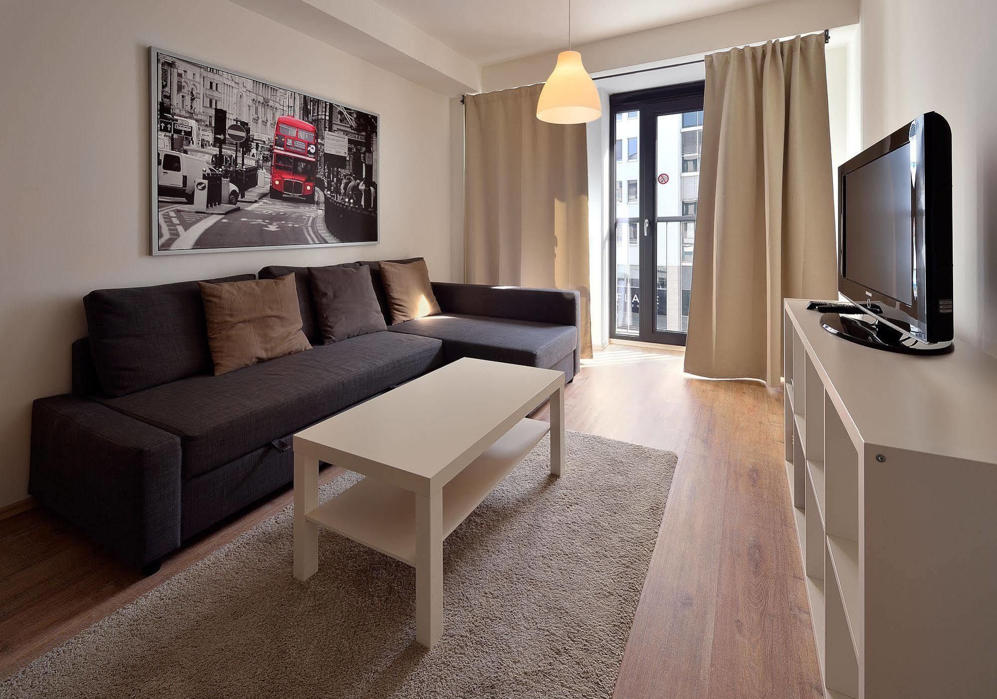 Charming & Cozy Ambiente Apartments Bratislava Exteriör bild