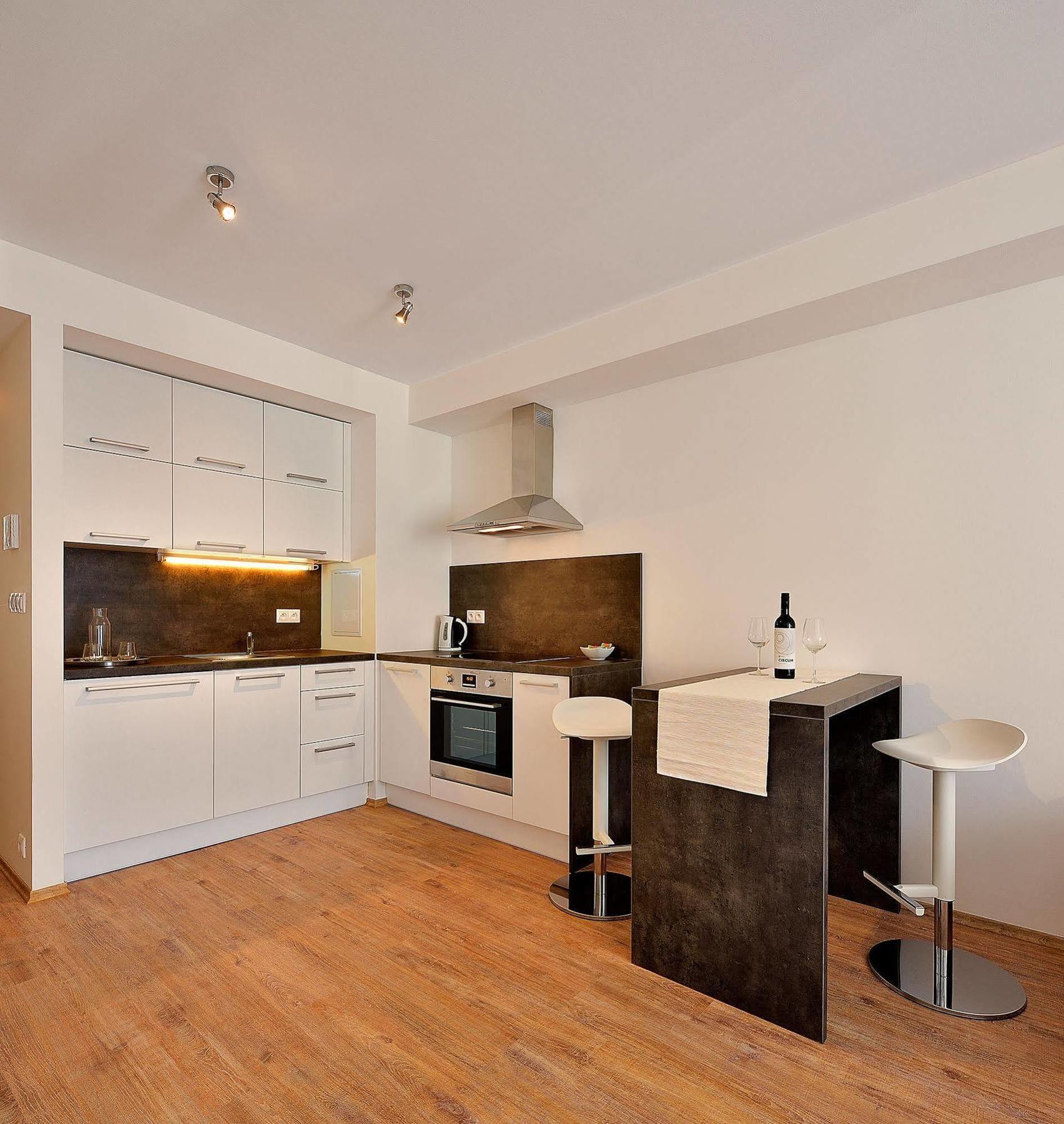 Charming & Cozy Ambiente Apartments Bratislava Exteriör bild